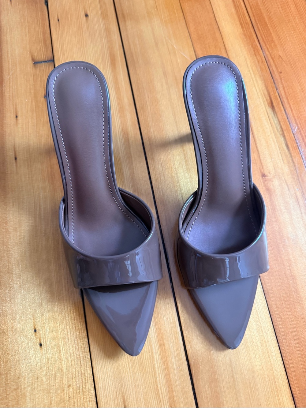Women’s Brown Patent Pointed-Toe Slide Mules